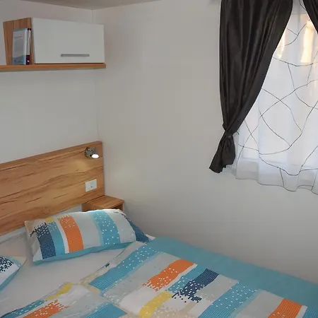 Üdülőpark Camp Jure