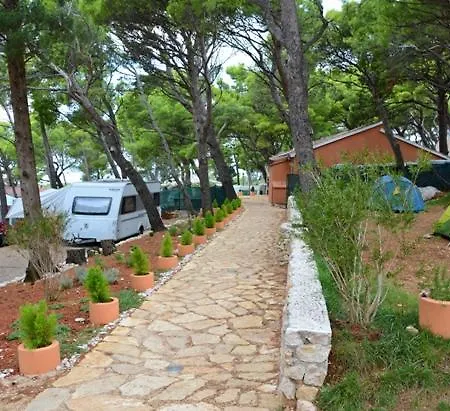 Üdülőpark Camp Jure Makarska