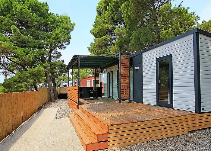 Kompleks wypoczynkowy Camp Jure