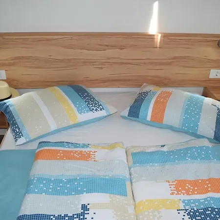 Camp Jure 3* ماكارسكا