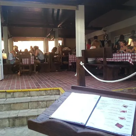 Camp Jure ماكارسكا