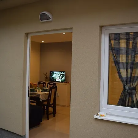 Camp Jure Μακάρσκα