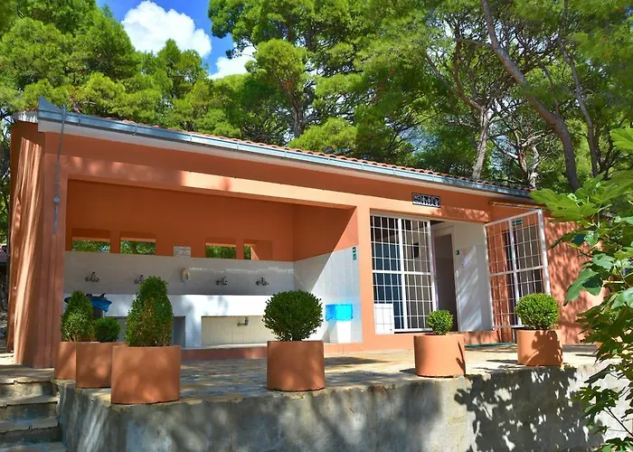 База отдыха Camp Jure 3*