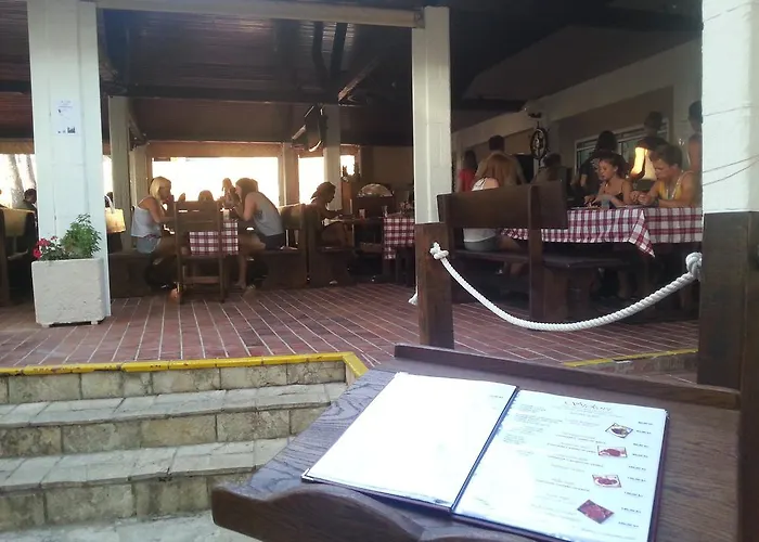 Camp Jure Макарска