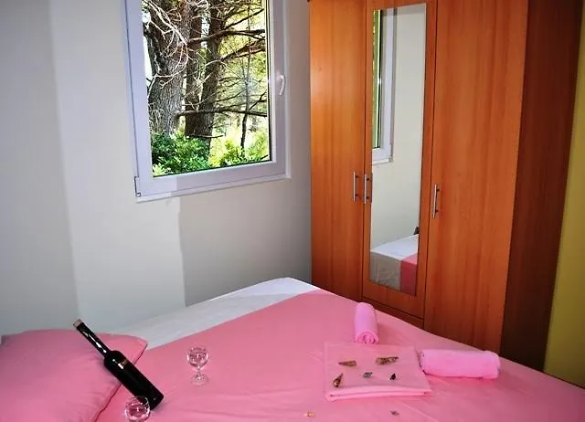 Camp Jure Макарска